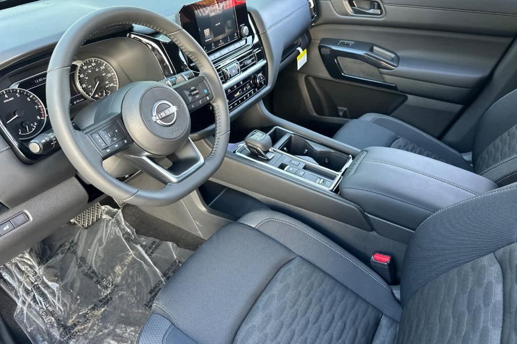 new 2025 Nissan Pathfinder car, priced at $38,297