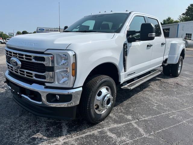 new 2025 Ford F-350 car, priced at $73,605
