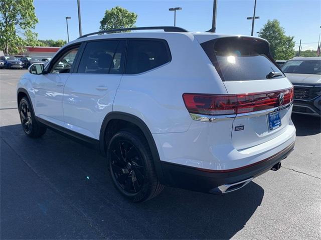 new 2024 Volkswagen Atlas car, priced at $46,000