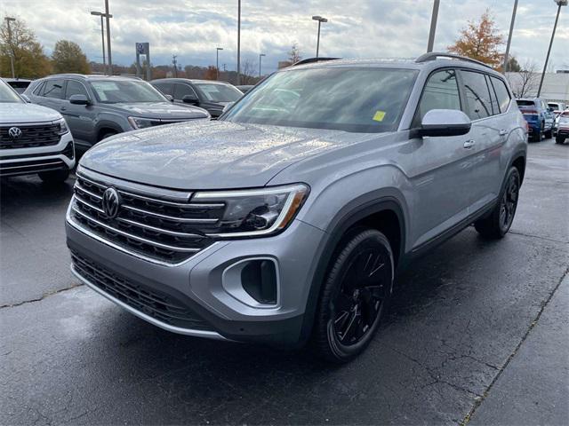 new 2025 Volkswagen Atlas car, priced at $47,326