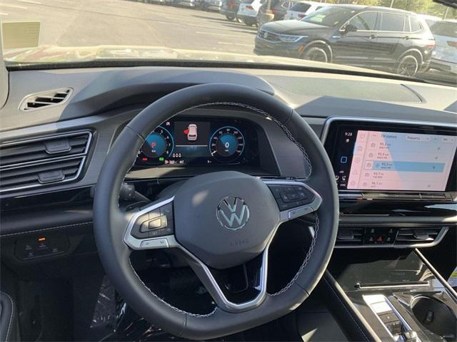 new 2024 Volkswagen Atlas Cross Sport car, priced at $45,286