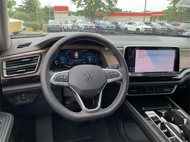 new 2024 Volkswagen Atlas car, priced at $47,045