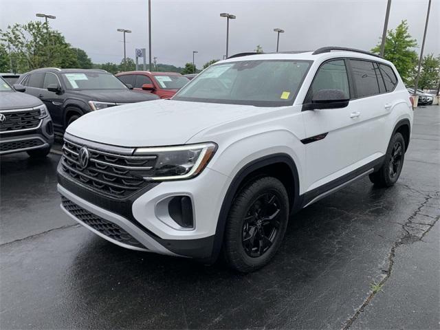 new 2024 Volkswagen Atlas car, priced at $54,056