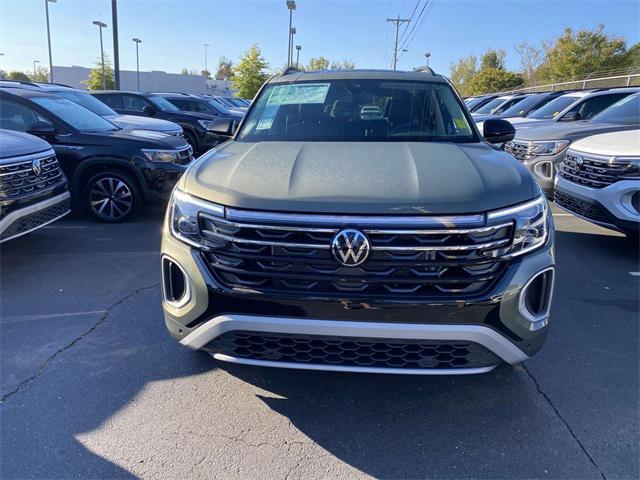 new 2025 Volkswagen Atlas car, priced at $49,881