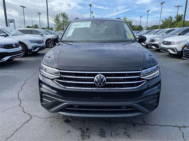 new 2024 Volkswagen Tiguan car, priced at $31,291