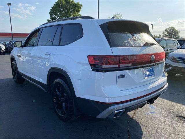 new 2024 Volkswagen Atlas car, priced at $49,673