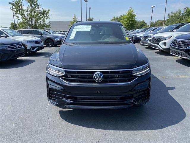 new 2024 Volkswagen Tiguan car, priced at $36,141