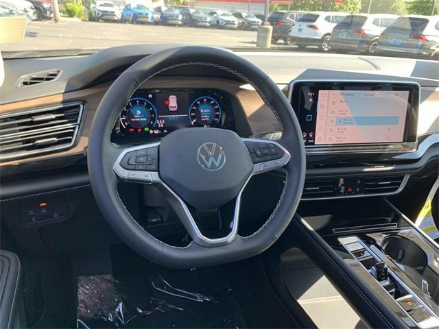 new 2024 Volkswagen Atlas car, priced at $46,000