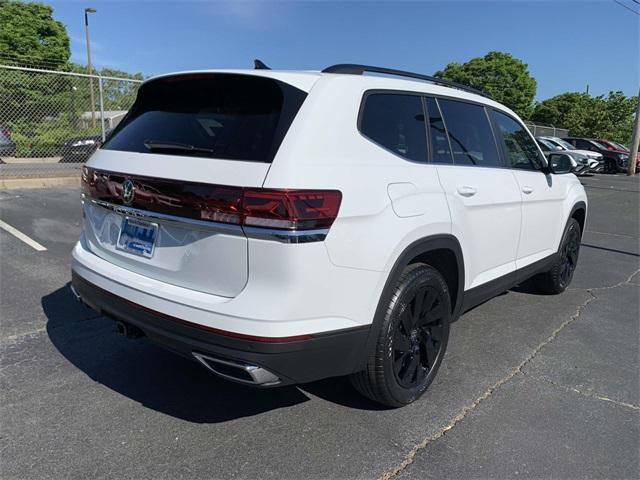 new 2024 Volkswagen Atlas car, priced at $46,000