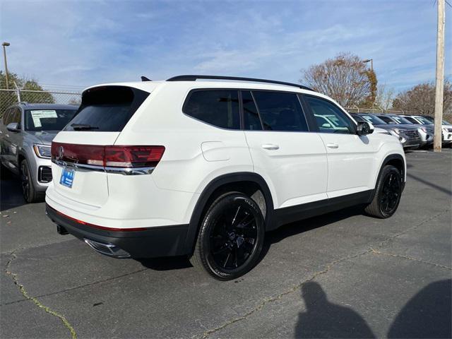 new 2025 Volkswagen Atlas car, priced at $47,326