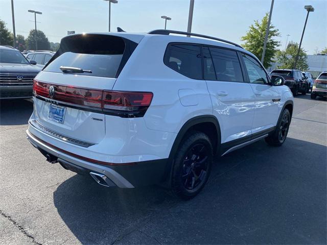 new 2024 Volkswagen Atlas car, priced at $50,206