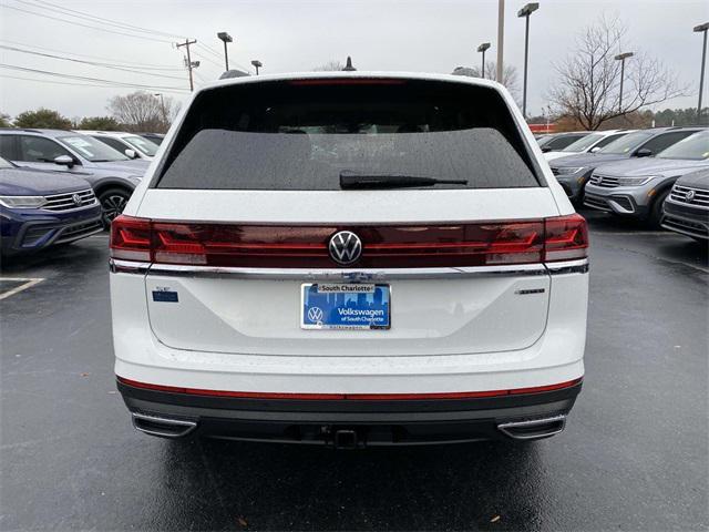 new 2025 Volkswagen Atlas car, priced at $49,052