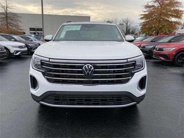 new 2025 Volkswagen Atlas car, priced at $49,052