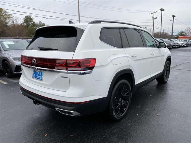 new 2025 Volkswagen Atlas car, priced at $49,052