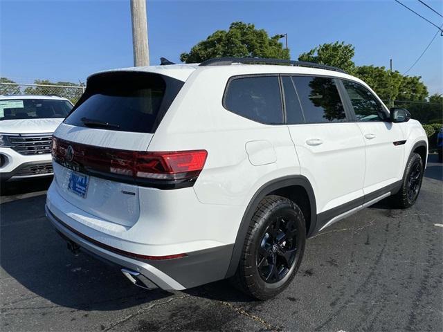 new 2024 Volkswagen Atlas car, priced at $50,246