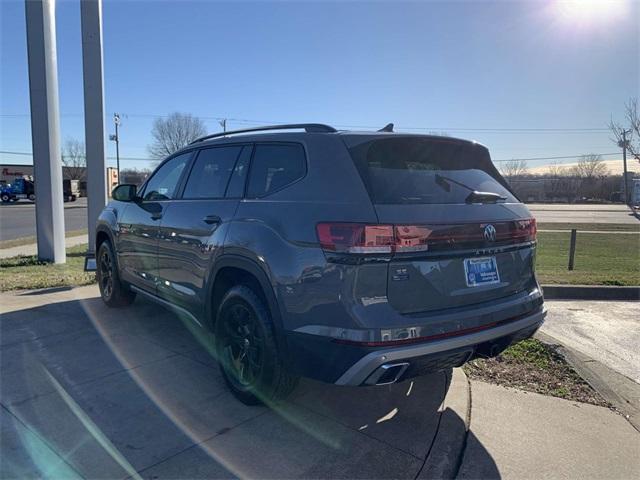 new 2024 Volkswagen Atlas car, priced at $49,963