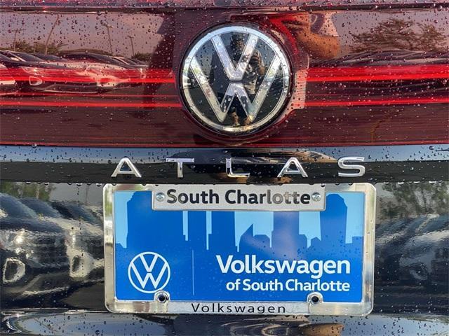 new 2024 Volkswagen Atlas car, priced at $49,551