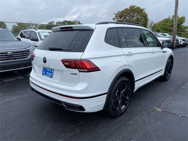 new 2024 Volkswagen Tiguan car, priced at $39,006