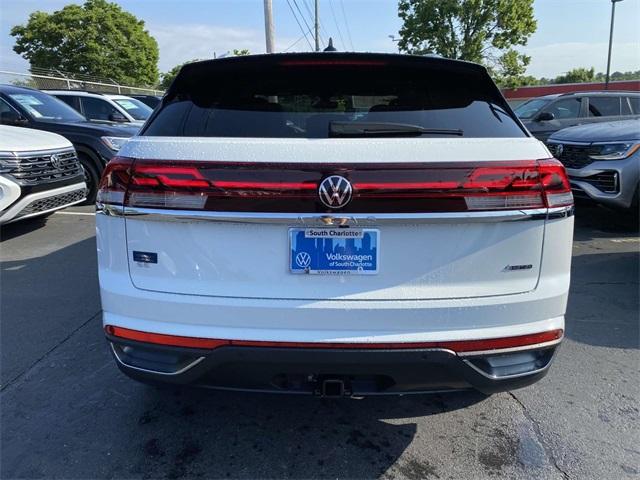 new 2024 Volkswagen Atlas Cross Sport car