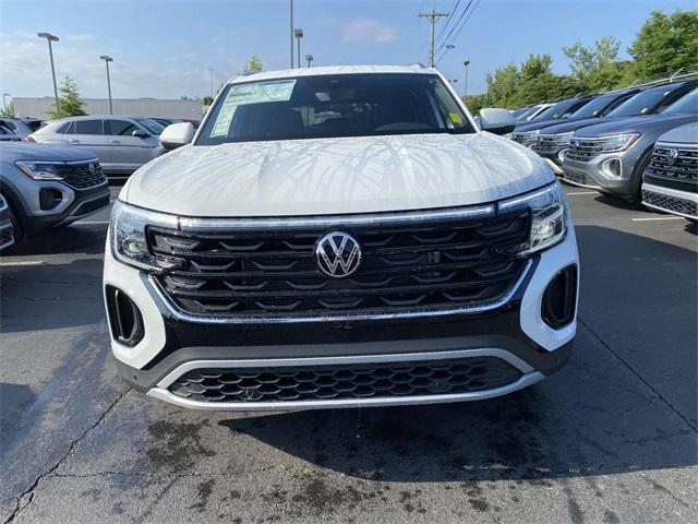 new 2024 Volkswagen Atlas Cross Sport car