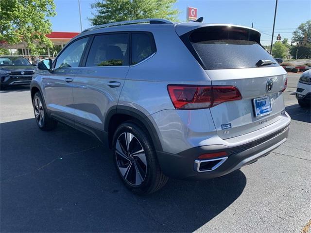 new 2024 Volkswagen Taos car, priced at $31,611