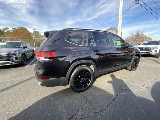 new 2025 Volkswagen Atlas car, priced at $47,326