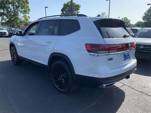 new 2024 Volkswagen Atlas car