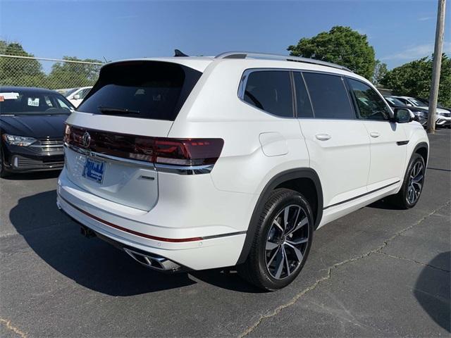 new 2024 Volkswagen Atlas car, priced at $56,055