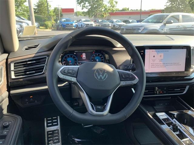 new 2024 Volkswagen Atlas car, priced at $56,055