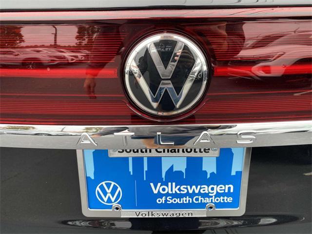 new 2025 Volkswagen Atlas car, priced at $55,966