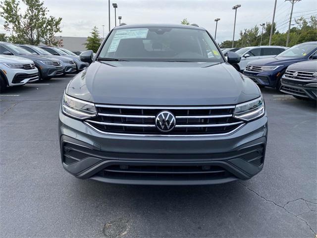 new 2024 Volkswagen Tiguan car, priced at $31,311