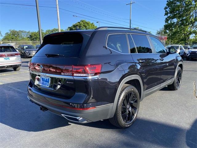 new 2024 Volkswagen Atlas car, priced at $48,840