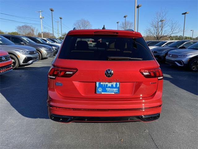 new 2024 Volkswagen Tiguan car, priced at $39,006