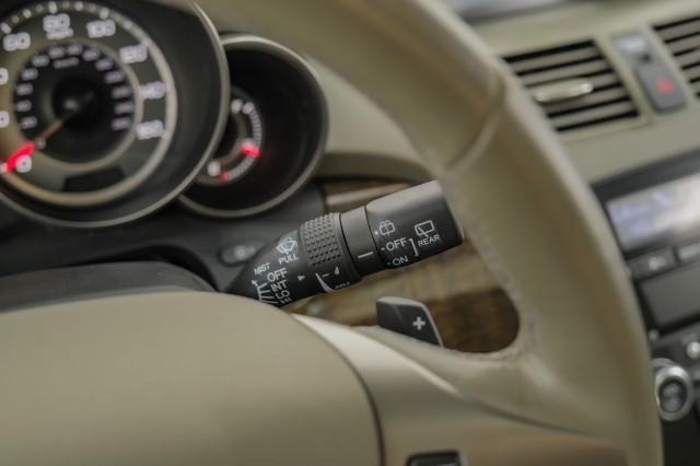 used 2012 Acura MDX car, priced at $15,996