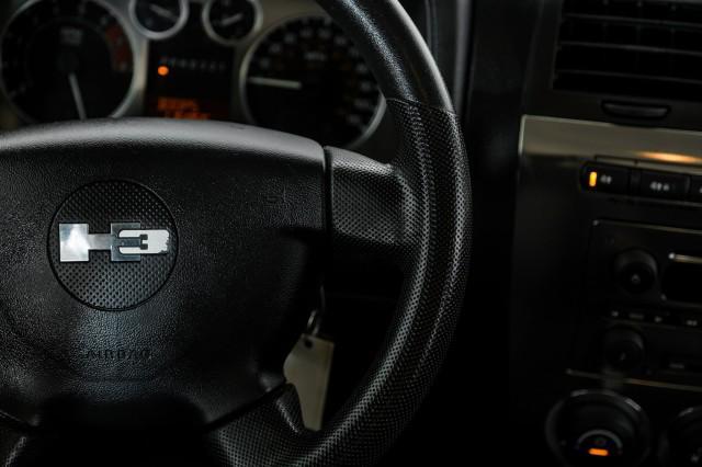 used 2009 Hummer H3 car, priced at $12,996