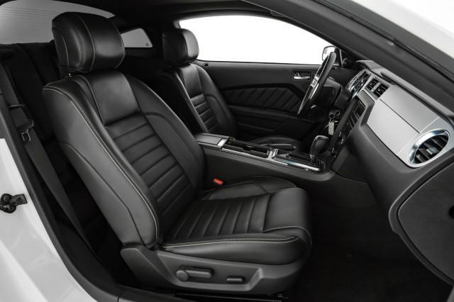used 2014 Ford Mustang car