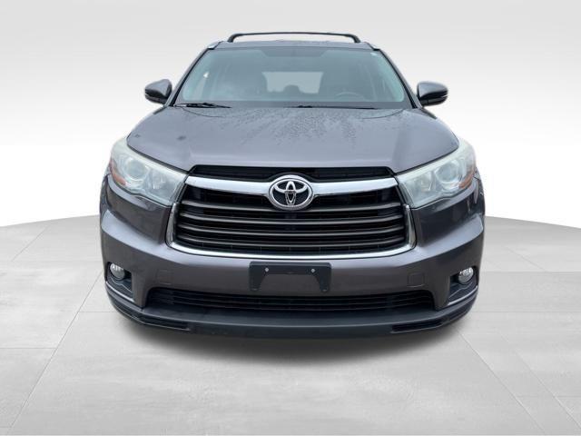 used 2015 Toyota Highlander car, priced at $15,485