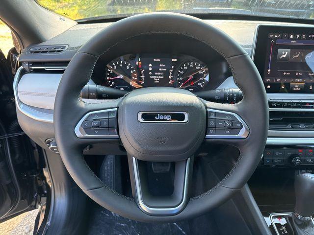 new 2025 Jeep Compass car, priced at $28,125