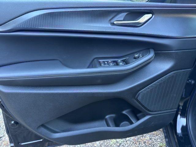 new 2025 Jeep Grand Cherokee car, priced at $36,328