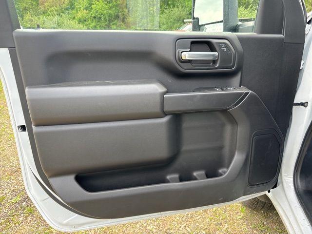 new 2025 GMC Sierra 3500 car, priced at $65,995
