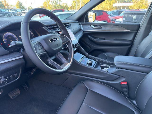 new 2025 Jeep Grand Cherokee L car, priced at $41,578