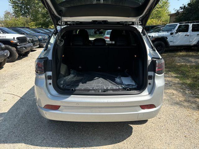 new 2024 Jeep Compass car, priced at $31,345