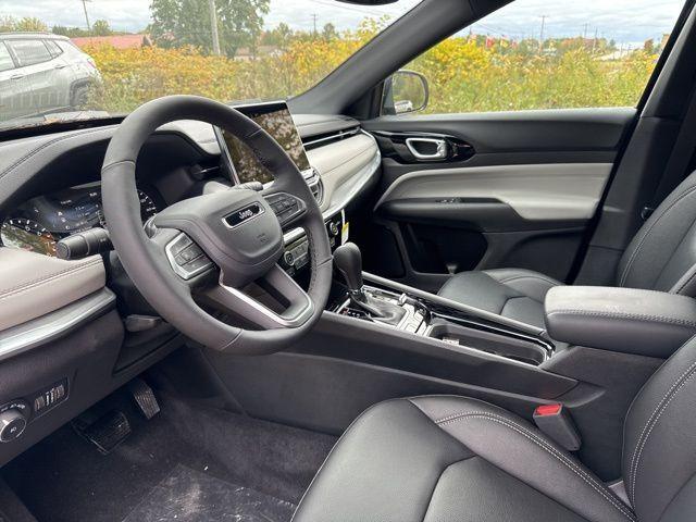 new 2025 Jeep Compass car, priced at $28,250