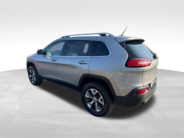 used 2015 Jeep Cherokee car, priced at $5,995