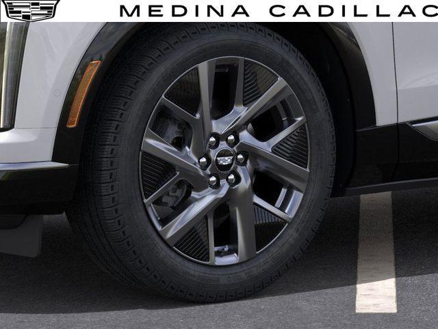 new 2025 Cadillac OPTIQ car, priced at $56,565
