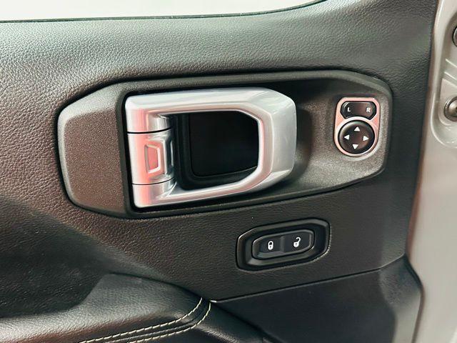 used 2021 Jeep Gladiator car, priced at $31,044