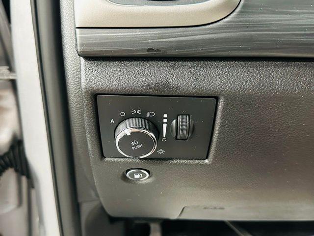 used 2019 Jeep Grand Cherokee car, priced at $18,761