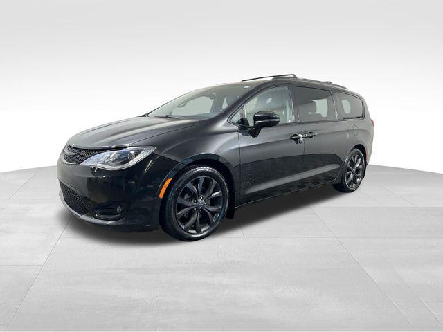 used 2019 Chrysler Pacifica car, priced at $15,995