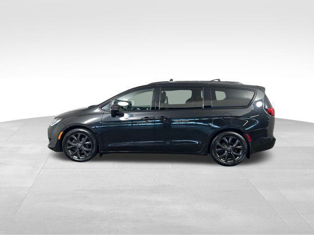 used 2019 Chrysler Pacifica car, priced at $15,995