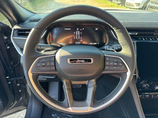 new 2025 Jeep Grand Cherokee car, priced at $47,680
